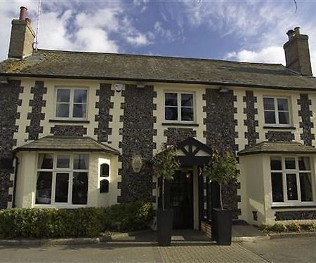 The Cadogan Arms Hotel Ingham  Ngoại thất bức ảnh